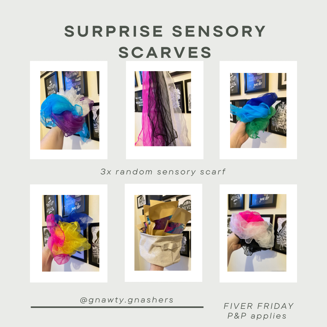 SURPRISE SCARVES £5 FRIDAY